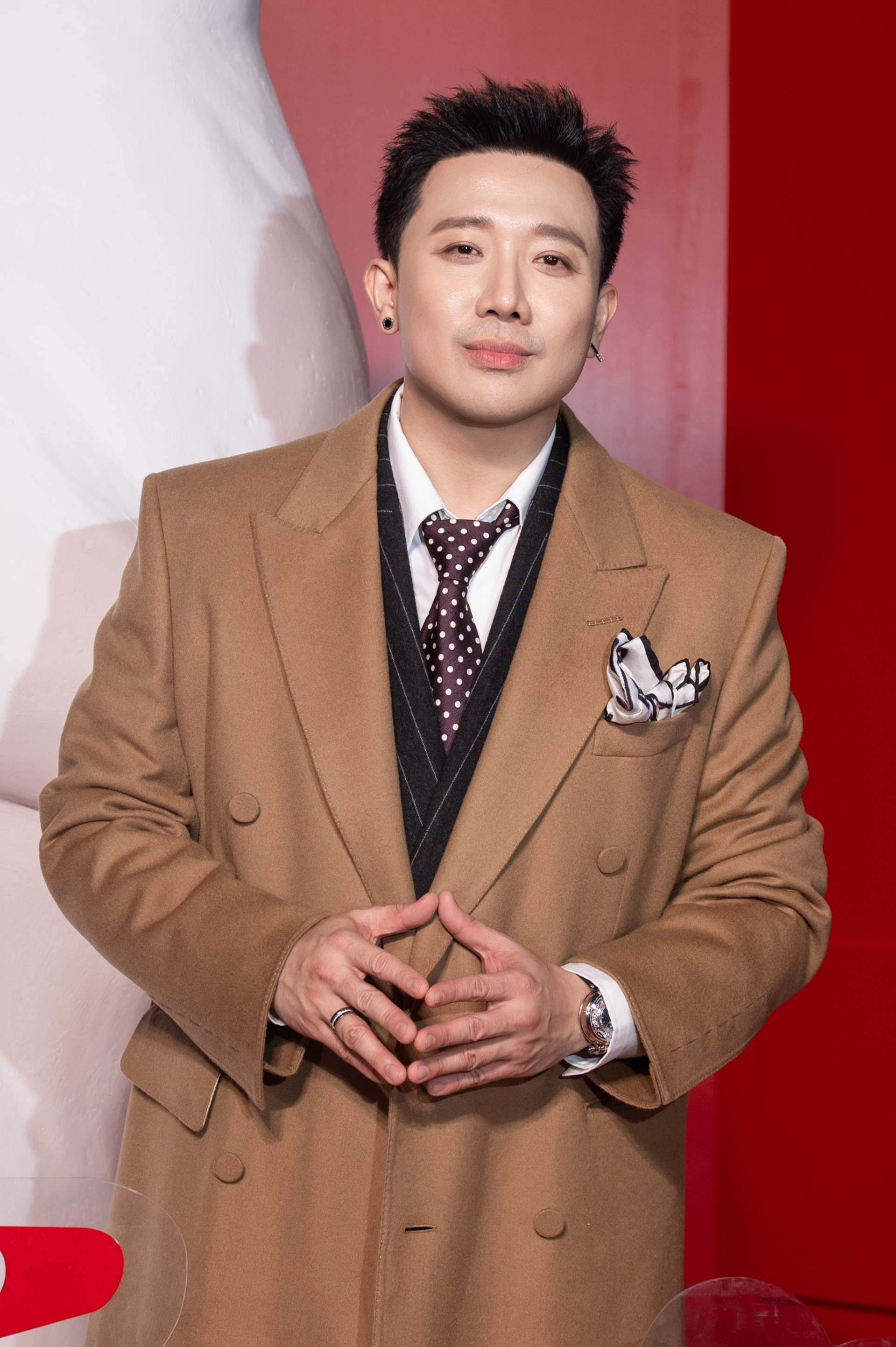 Trấn Thành nâng độ khó về trình làm đạo diễn khi mời dàn cast chính có đến 3 ca sĩ đóng phim - ảnh 3