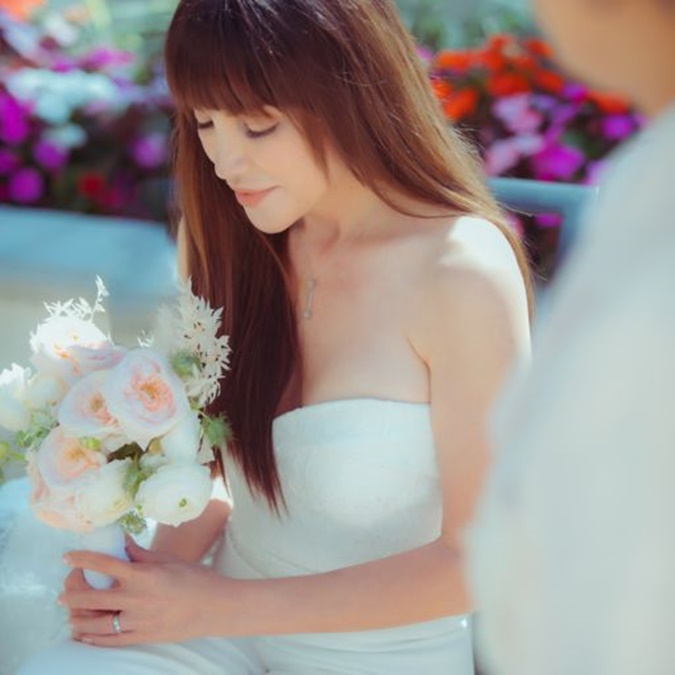 Nhạc sĩ Phương Uyên sánh đôi cùng cô dâu Thanh Hà trong MV Yêu anh là điều duy nhất - ảnh 4