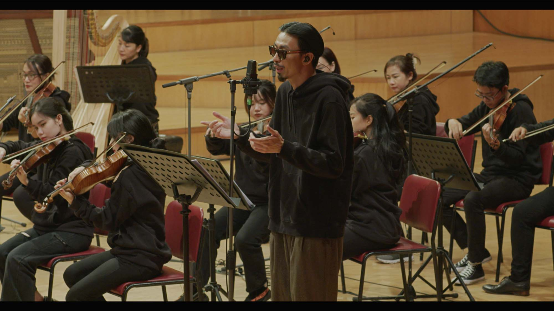 Đen tung teaser “dongvui harmony' - album live được hòa âm phối khí bởi nhạc sĩ Trần Mạnh Hùng và nhạc trưởng Đồng Quang Vinh - ảnh 1