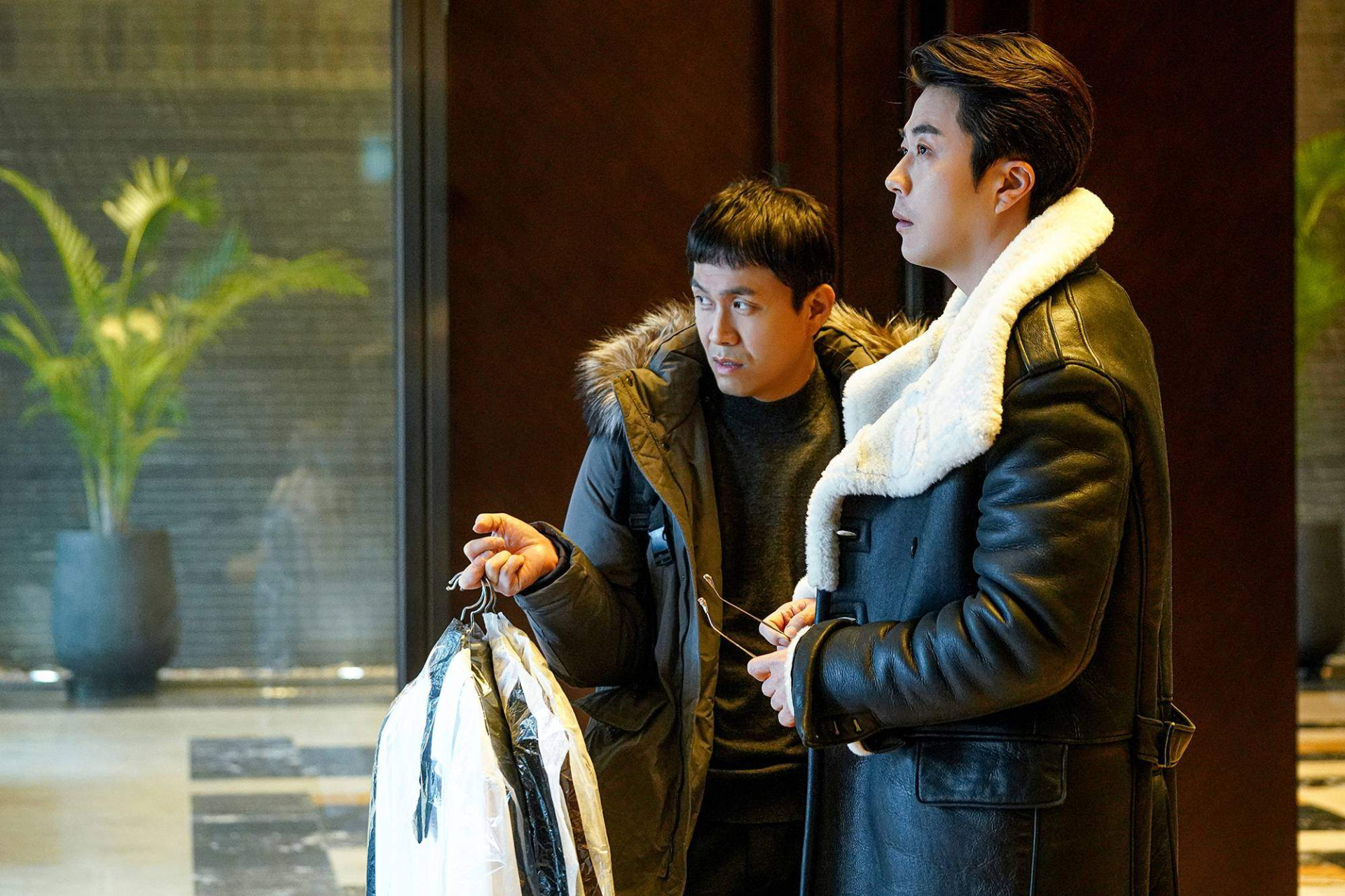 'Ông hoàng nước mắt' Kwon Sang Woo 'lên voi xuống chó' trong trailer phim Ước gì được nấy - ảnh 2