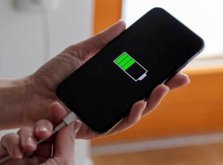 Dùng sạc nhanh có làm hỏng pin điện thoại hay không? Đây là những thứ bạn cần lưu ý khi sử dụng - ảnh 3