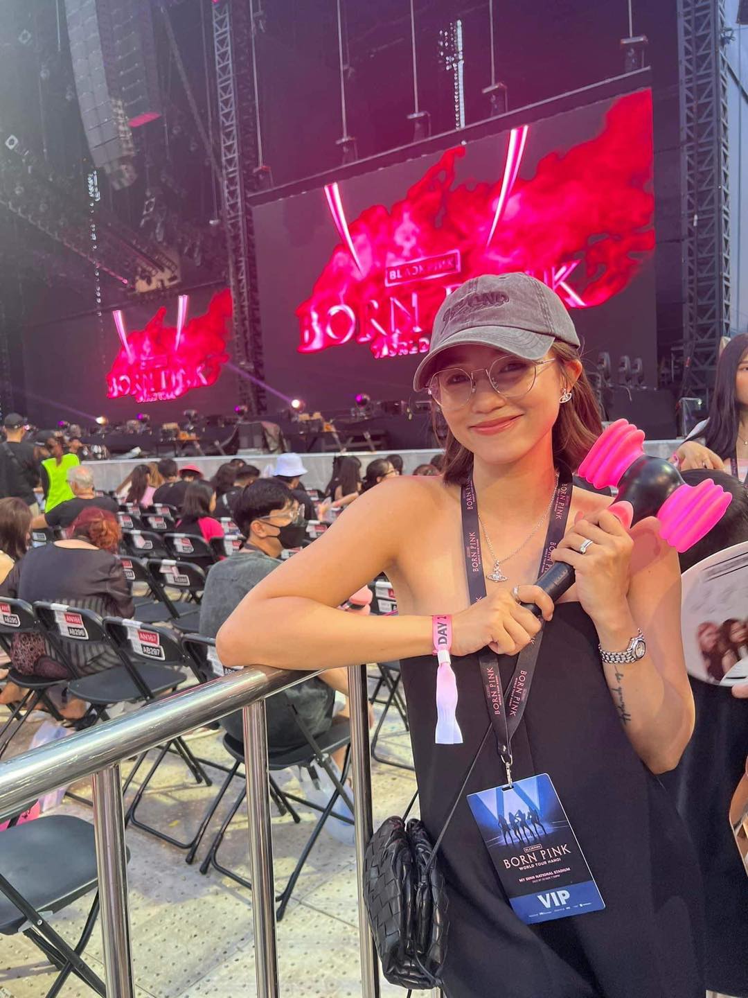 Dàn sao Việt đổ bộ concert BLACKPINK ngày 2 đông hơn cả ngày 1, 'hotgirl' Cici được vào sân phút chót - ảnh 7