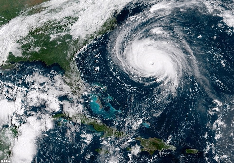 Từ đây đến cuối năm, Biển Đông có thể đón 3 - 5 cơn bão, khả năng ảnh hưởng đến đất liền nước ta - ảnh 1