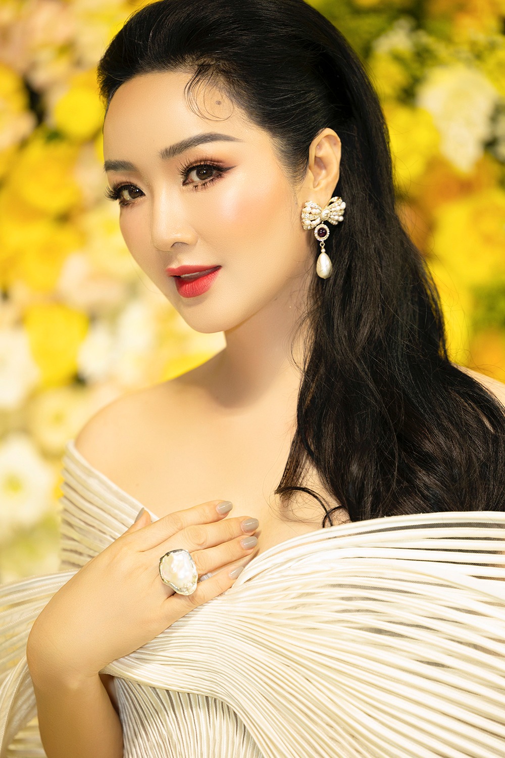 Hoa hậu đặc biệt nhất lịch sử ly hôn vì 'vỡ mộng', gây chú ý vì mối quan hệ với Lý Hùng - ảnh 6