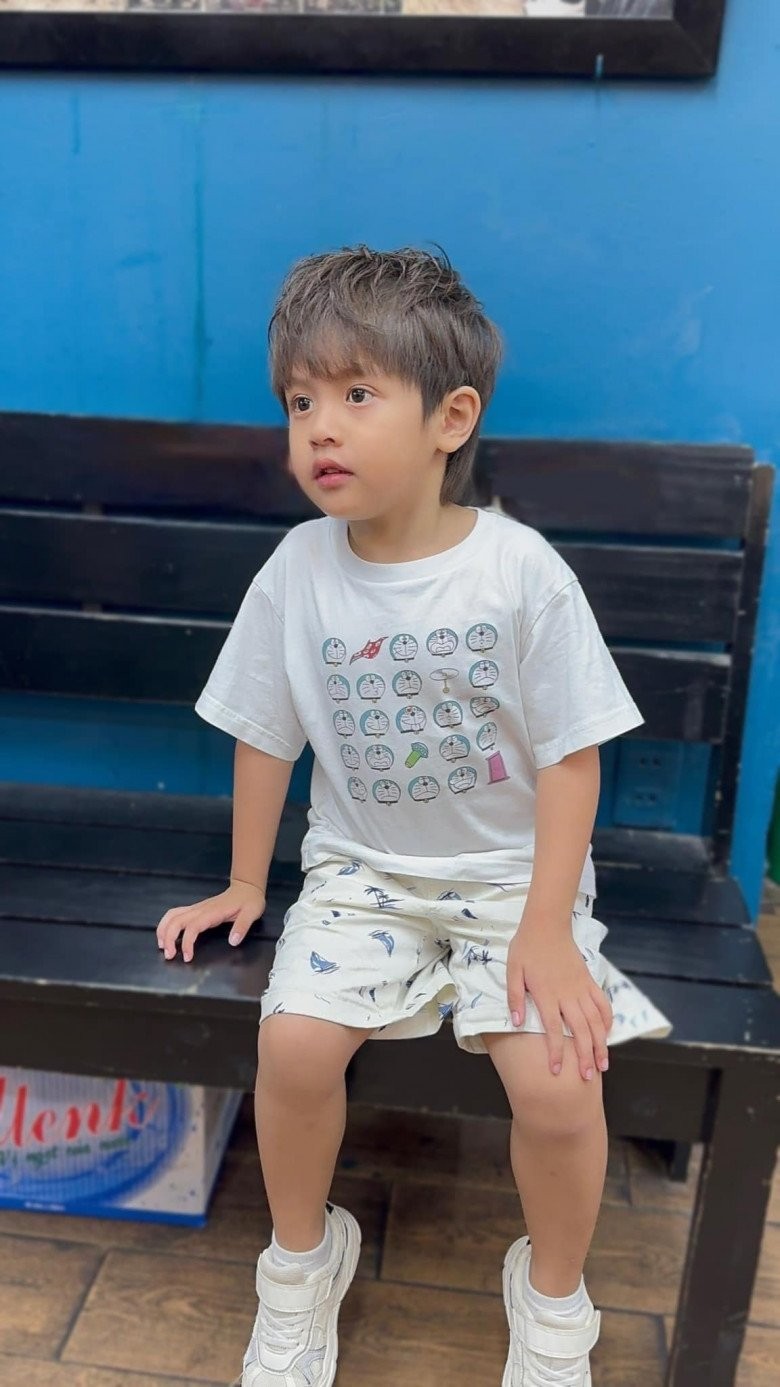 Vợ chồng Thanh Thúy - Đức Thịnh vất vả tập nói cho con trai 5 tuổi, chạy chữa đủ đường mong nghe con gọi 'mẹ' - ảnh 6