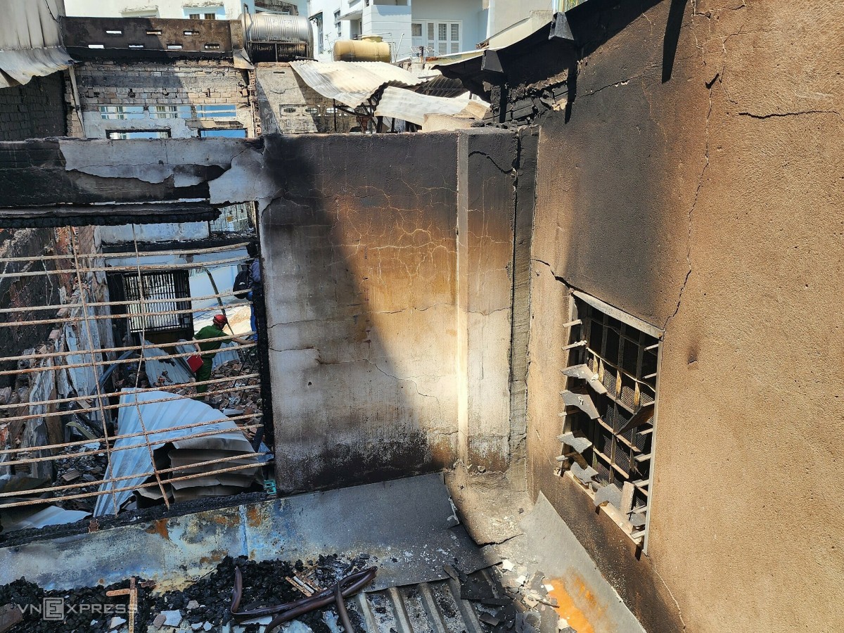 Vụ cháy khiến 4 người không qua khỏi tại TPHCM: Ngôi nhà từng rao bán 5,2 tỷ, nghi do mâu thuẫn gia đình - ảnh 3