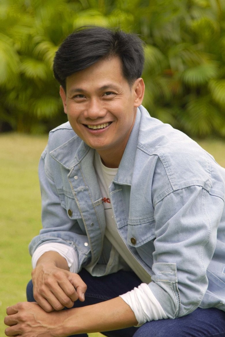 Nam diễn viên Việt từng đóng Lật Mặt giờ đi rửa bát thuê, bán trà sữa mưu sinh, U50 vẫn bị nghi ngờ giới tính - ảnh 1