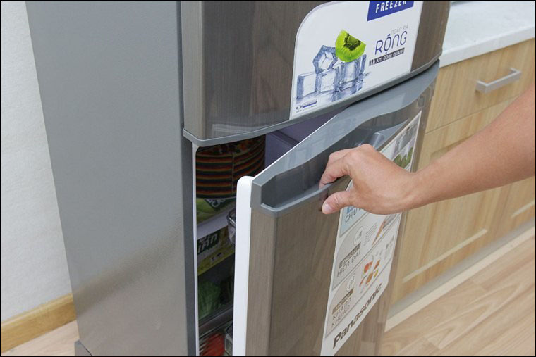 EVN gợi ý đặt vật này vào tủ lạnh, hóa đơn tiền điện của gia đình sẽ giảm được một khoản lớn - ảnh 1