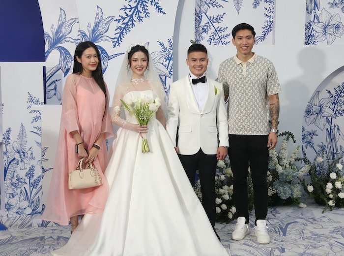 Doãn Hải My theo chồng đến dự đám cưới Quang Hải, cô dâu Chu Thanh Huyền có thái độ sượng trân gây chú ý - ảnh 4