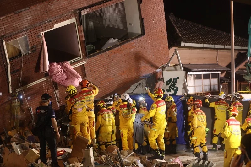 Cô giáo 32 tuổi qua đời thương tâm vì quay lại tòa nhà đổ sập để cứu chú mèo trong trận động đất Đài Loan - ảnh 1