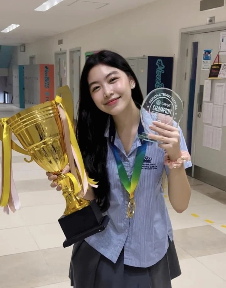 Con gái MC Quyền Linh tổ chức lễ trưởng thành hoành tráng mừng tuổi 18, netizen tranh cãi vì 'làm quá' - ảnh 8