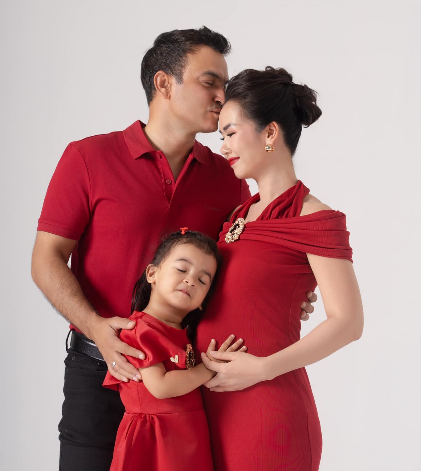 Võ Hạ Trâm hé lộ vóc dáng ở tháng thứ 4 thai kỳ, netizen đặc biệt chú ý một chi tiết ở bụng bầu - ảnh 4