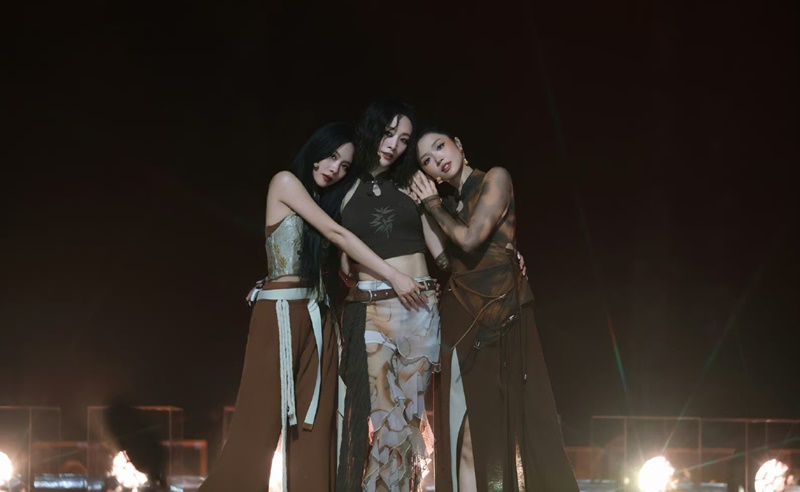 Suni Hạ Linh  diễn lại hit Nobody của Wonder Girls, cùng đồng đội đứng đầu BXH công diễn 4 Đạp gió - ảnh 5