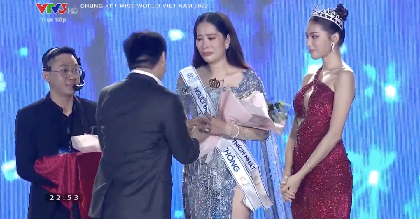 Nam Em khóc như mưa không khác gì đăng quang khi nhận giải thưởng phụ Miss World VietNam 2022 - ảnh 4