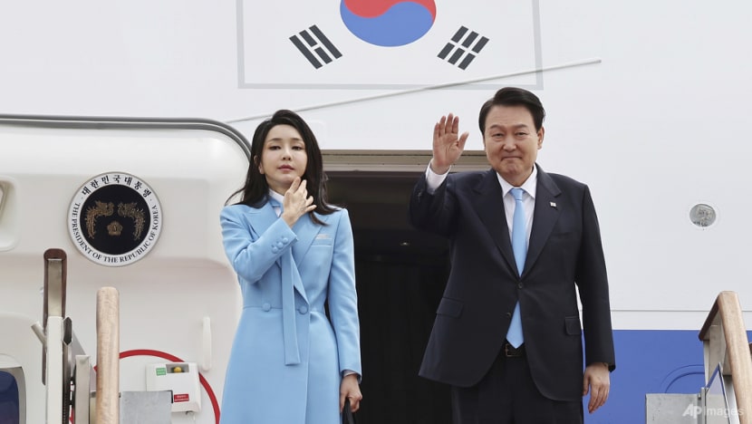 Tổng thống Hàn Quốc hơn 10 năm kết hôn không có con, tuổi U70 cùng phu nhân xinh đẹp sống giản dị, chăm cún cưng - ảnh 8