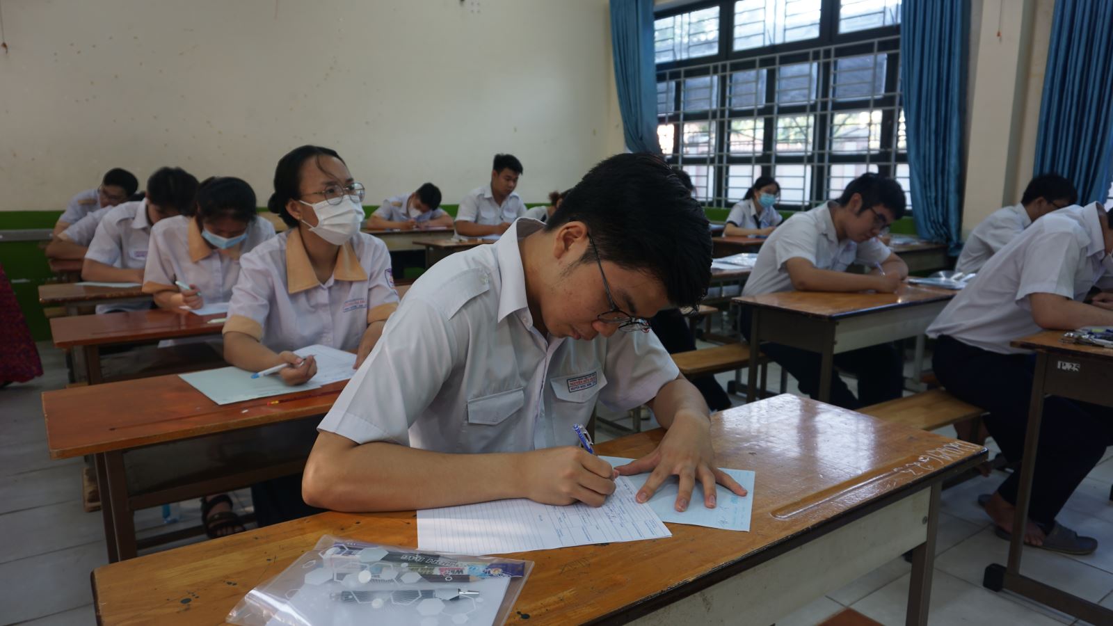 Xác định thí sinh ở Cao Bằng làm lọt đề thi Ngữ Văn, đình chỉ thi các môn còn lại - ảnh 2