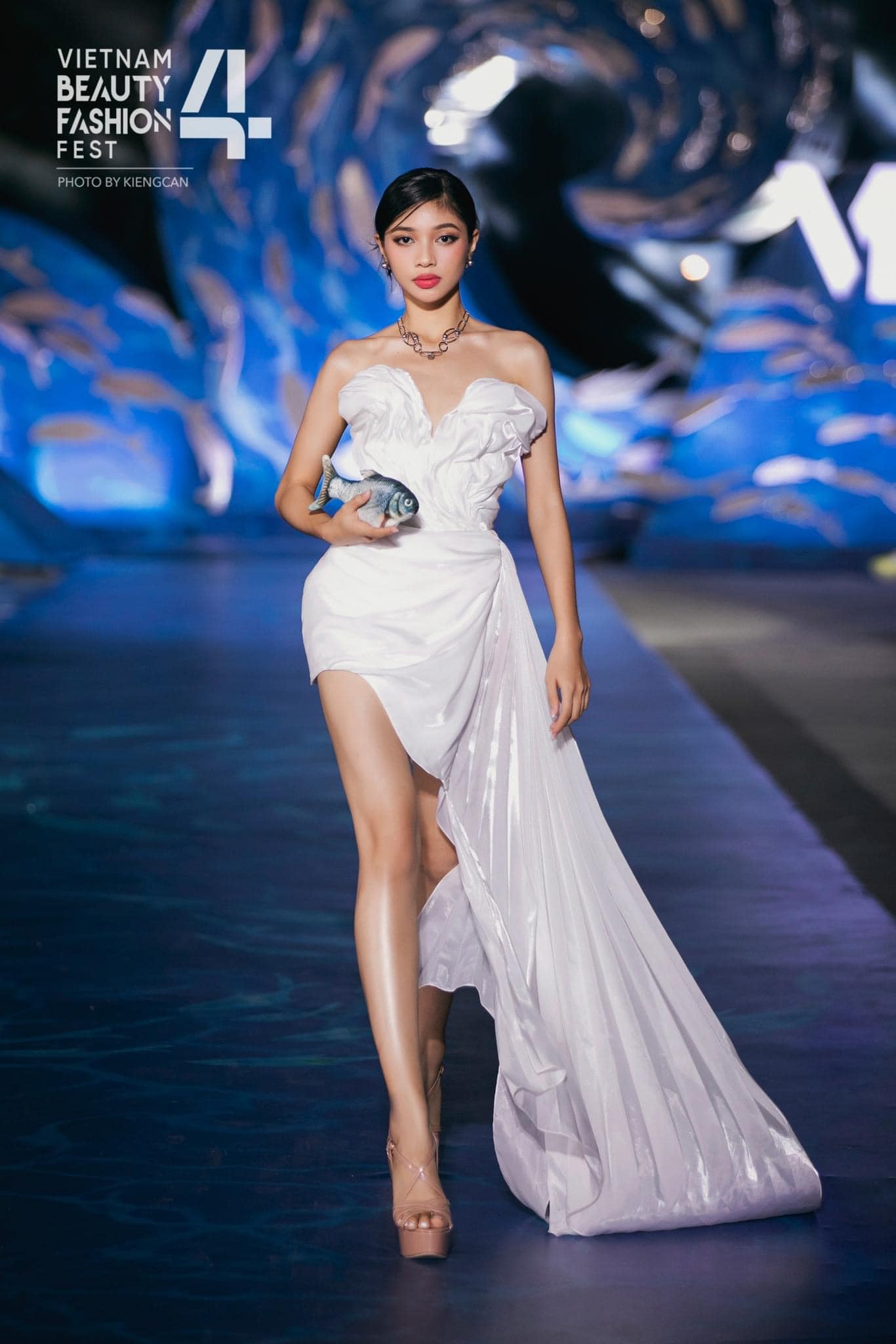 Tuổi thơ bất hạnh, nhiều biến cố của người đẹp Huỳnh Minh Kiên - Á hậu 2 Miss World Vietnam 2023 - ảnh 3