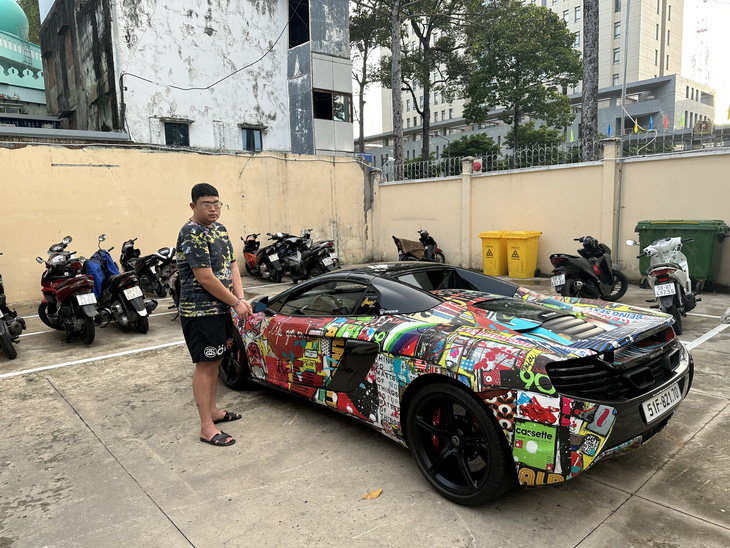 'Trùm siêu xe' Phan Công Khanh bị khởi tố, số tiền chiếm đoạt hơn 25 tỷ đồng, phát hiện thêm nhiều vụ lừa đảo khác - ảnh 1