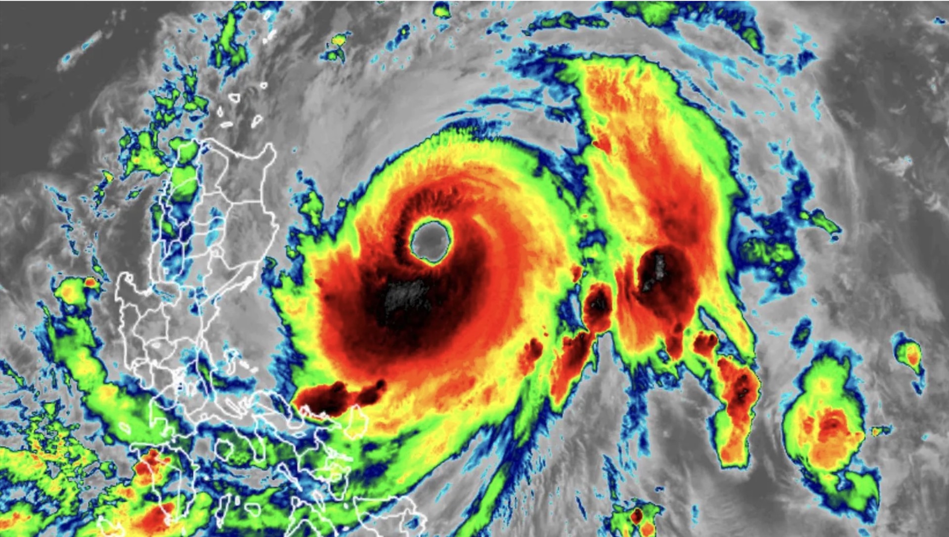 Siêu bão Doksuri đang có đường kính gần 1.000km, Trung Quốc kêu gọi người dân tìm nơi trú ẩn tăng tốc thu hoạch - ảnh 1