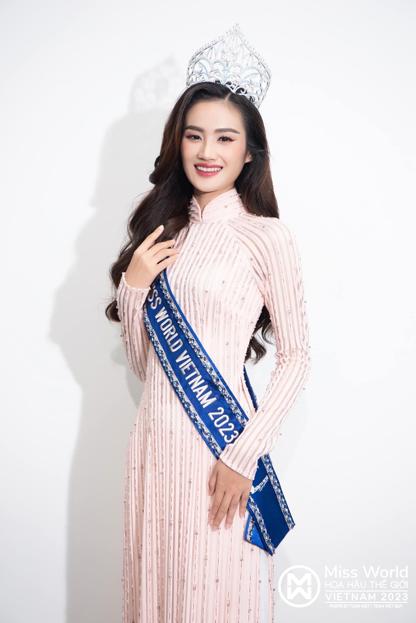 Hoa hậu Ý Nhi có bị tước quyền đại diện Việt Nam thi Miss World 2024 vì những phát ngôn 'vạ miệng'? - ảnh 1