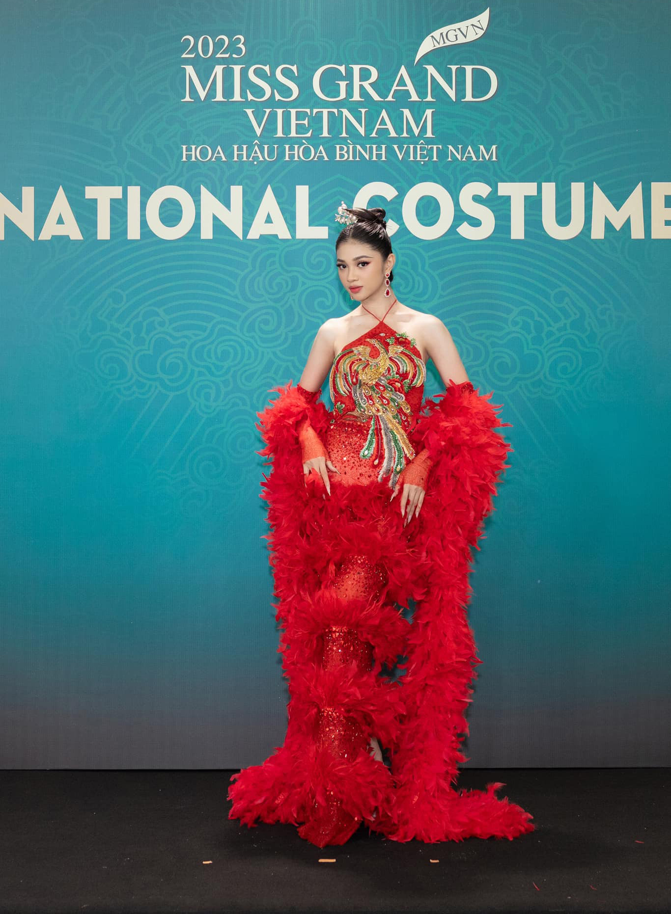 Á hậu Huỳnh Minh Kiên bật khóc nức nở trên sân khấu sau 1 tháng kể từ Miss World Vietnam, chuyện gì đã xảy ra? - ảnh 4