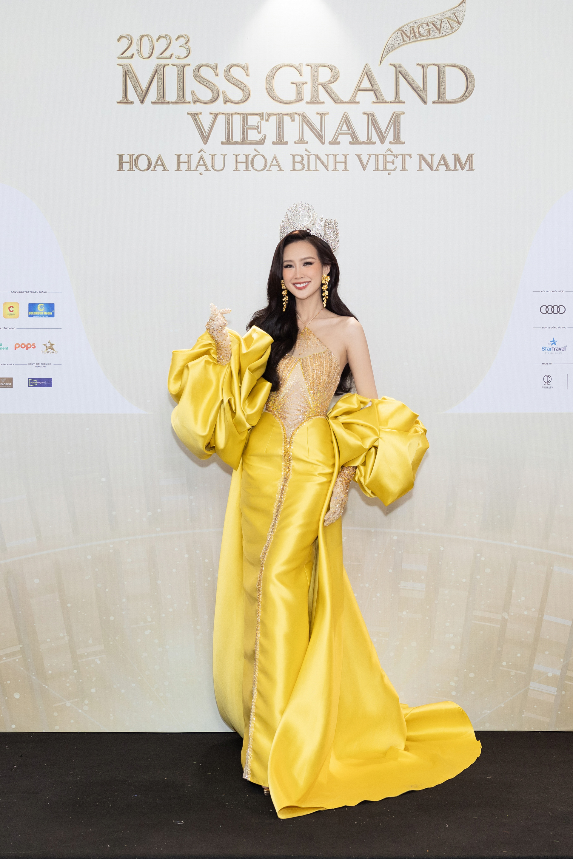 Thảm đỏ chung kết Miss Grand Vietnam 2023: Vợ chồng Trường Giang Nhã Phương đi cùng bạn trai tin đồn của Đoàn Thiên Ân - ảnh 10