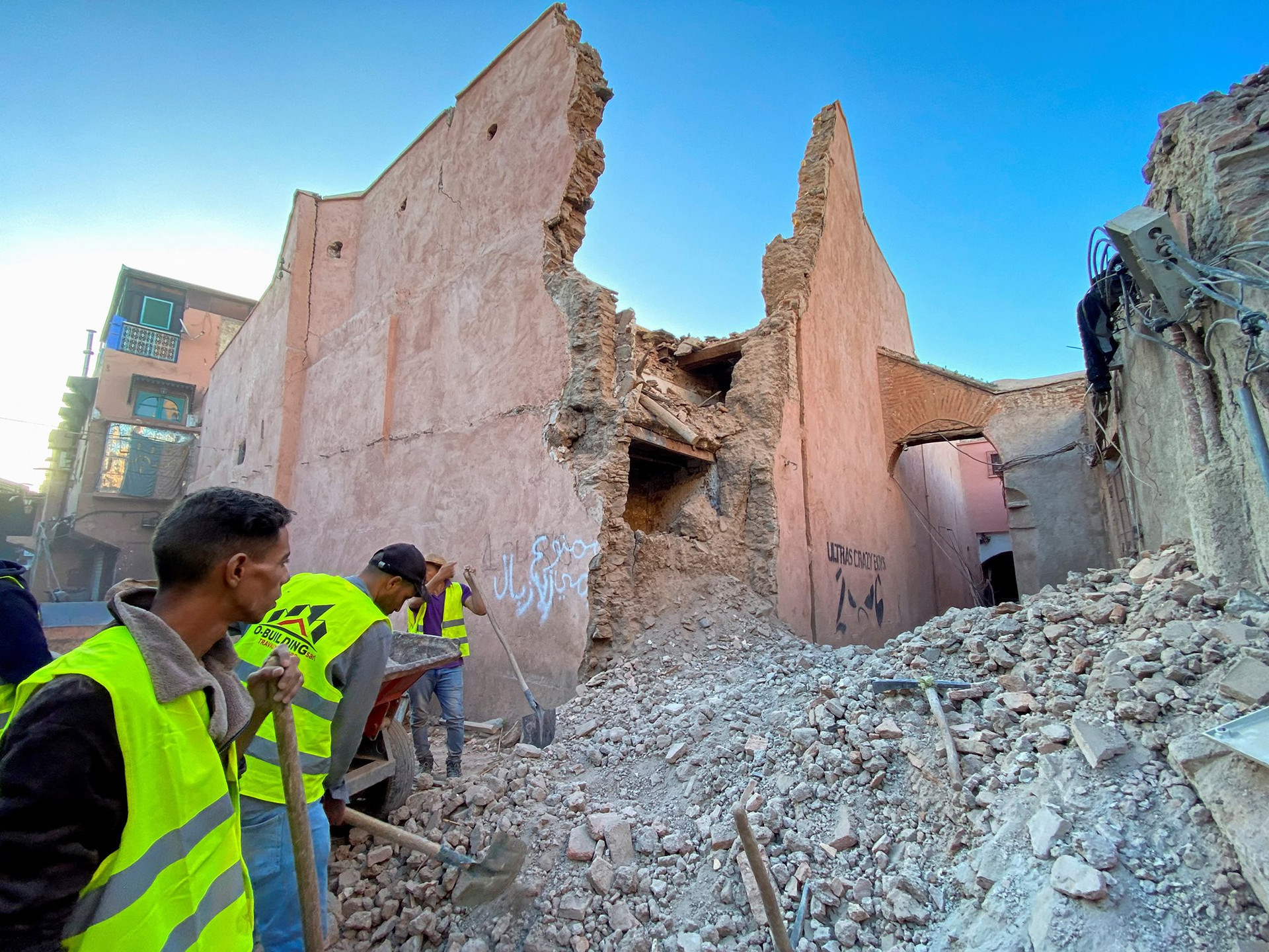 Động đất ở Morocco mạnh ngang 25 quả bom nguyên tử, hơn 2.000 người không qua khỏi - ảnh 2