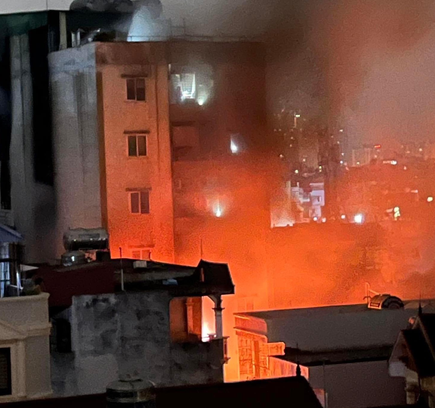 VTV từng phản ánh nguy cơ cháy nổ tại chung cư mini phố Khương Hạ từ 6 năm trước - ảnh 1