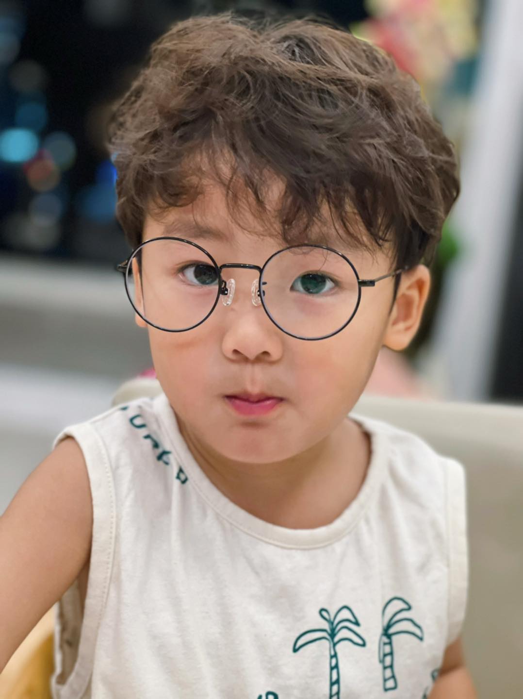Mới 4 tuổi, con trai Hoà Minzy trả lời hiểu chuyện khi được hỏi: 'Con có biết bố với mẹ giờ như thế nào không?' - ảnh 3