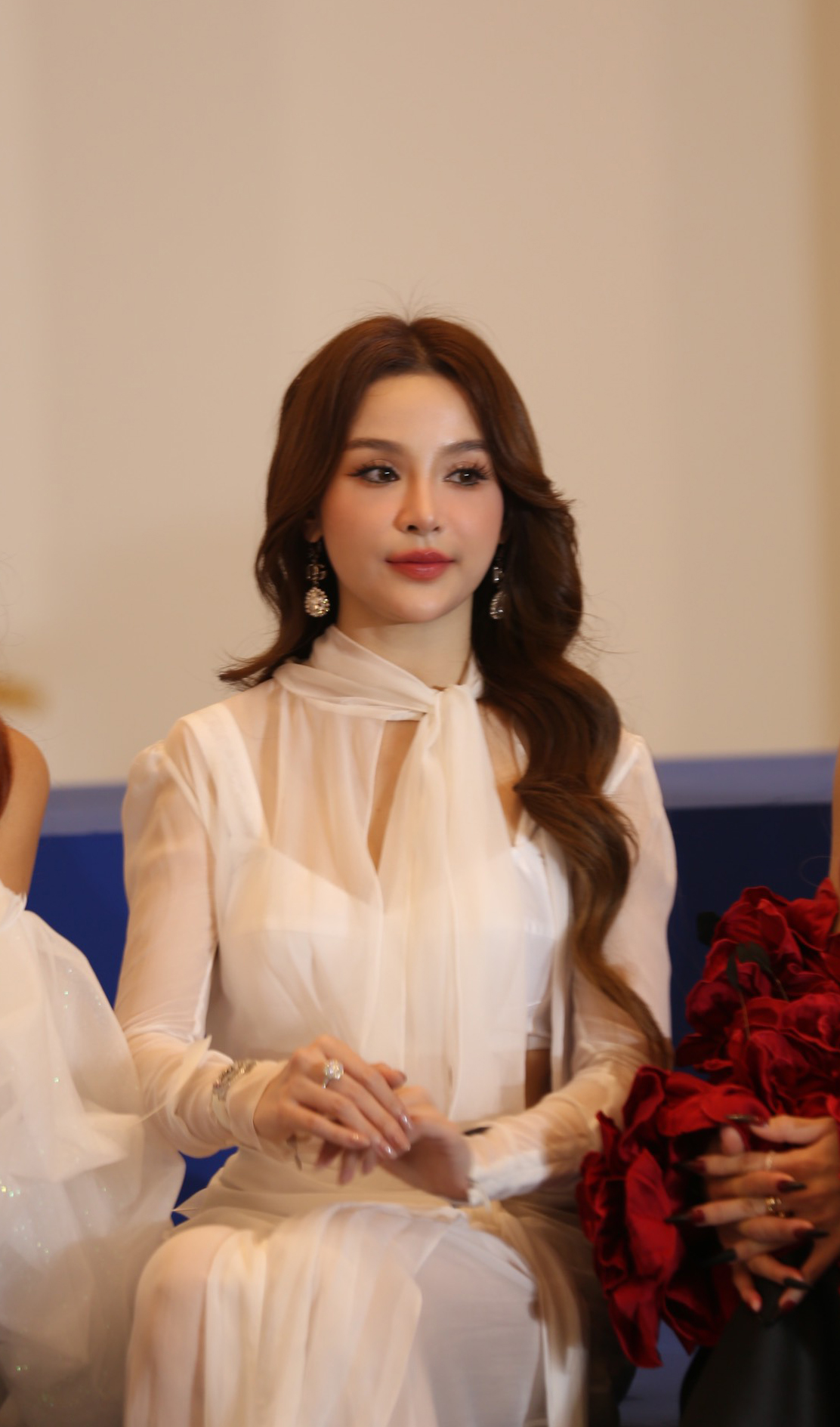 HOT: 23/30 chị Đẹp 'đọ visual' trên thảm đỏ show truyền hình có nhiều nữ nghệ sĩ nhất Việt Nam - ảnh 6