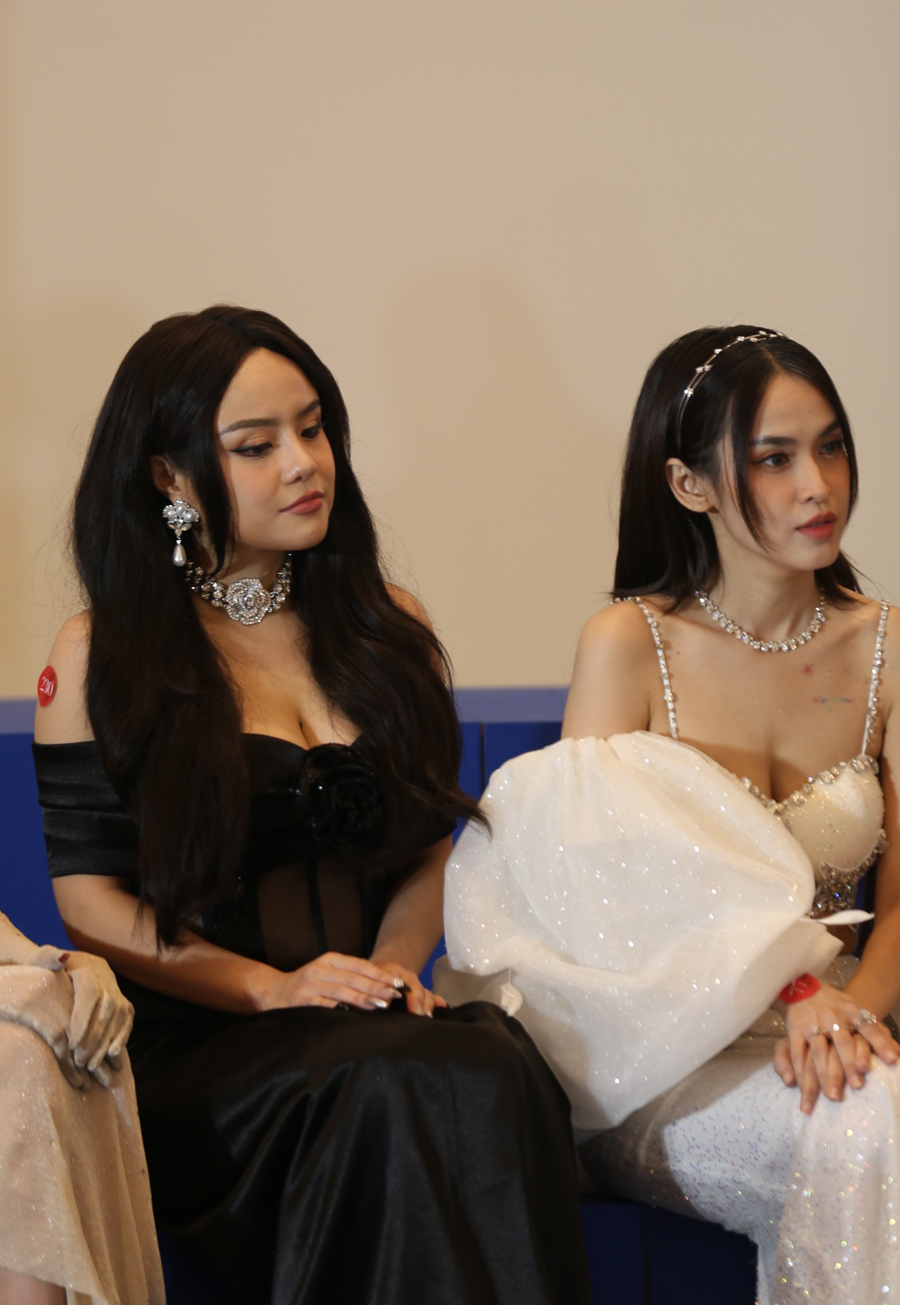 HOT: 23/30 chị Đẹp 'đọ visual' trên thảm đỏ show truyền hình có nhiều nữ nghệ sĩ nhất Việt Nam - ảnh 9