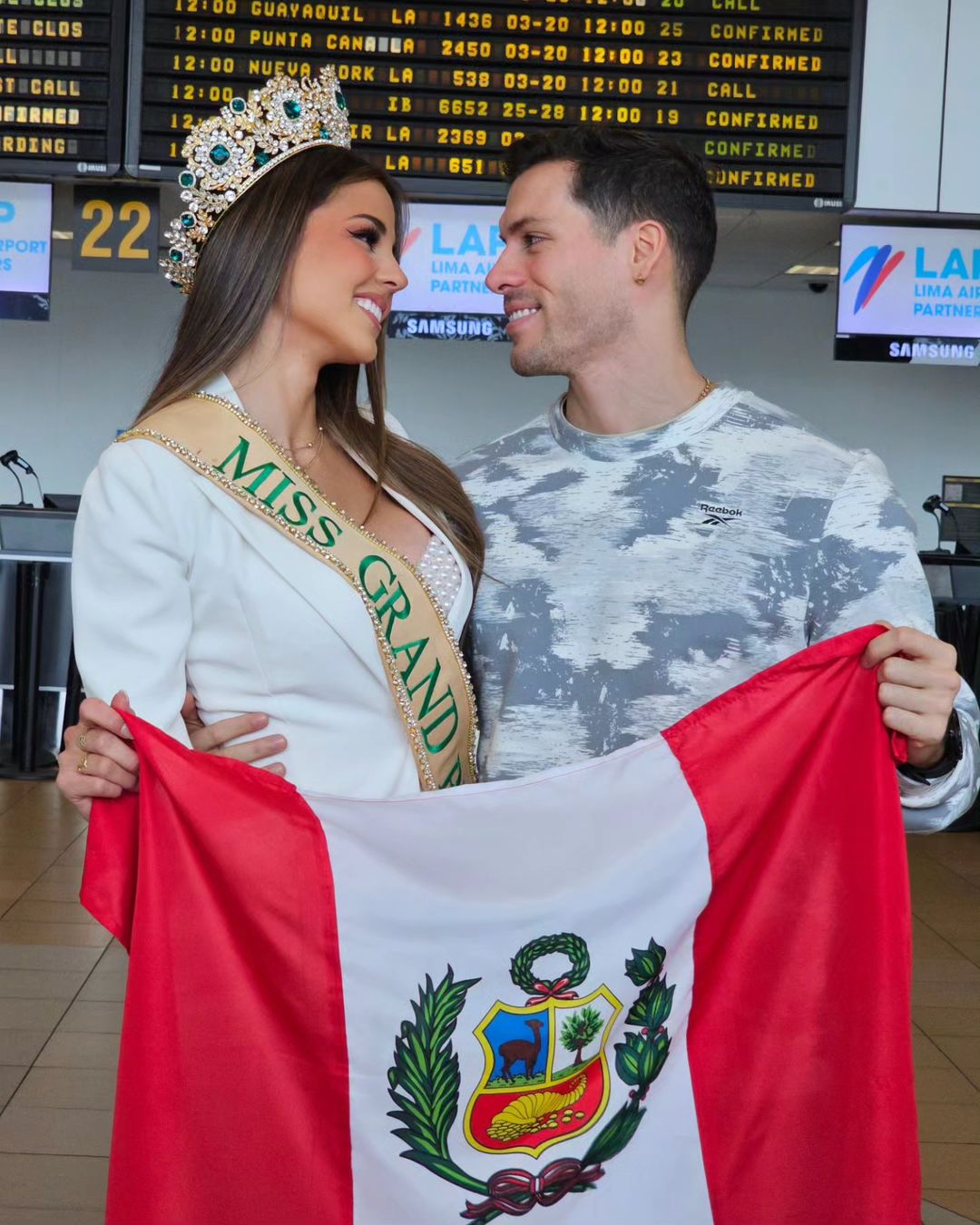 Ở 'cương vị mới' sau đăng quang MGI 2023, Hoa hậu Peru nói một câu gửi đến bạn trai cực ngọt ngào - ảnh 4