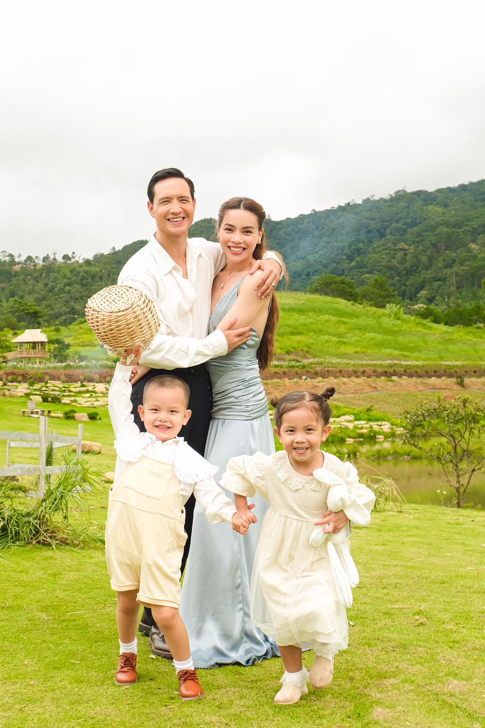 Hồ Ngọc Hà và Kim Lý tổ chức đám cưới đặc biệt cùng 2 con Leon Lisa, hứa hẹn điều hoành tráng vào năm sau - ảnh 5