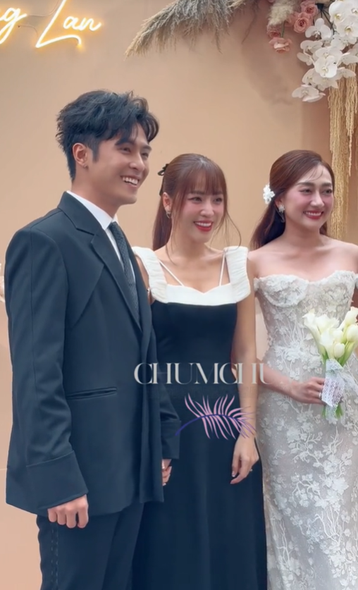 'Vợ chồng son' Puka và Gin Tuấn Kiệt dự đám cưới Phương Lan, dàn sao Việt đình đám đến chúc phúc - ảnh 1