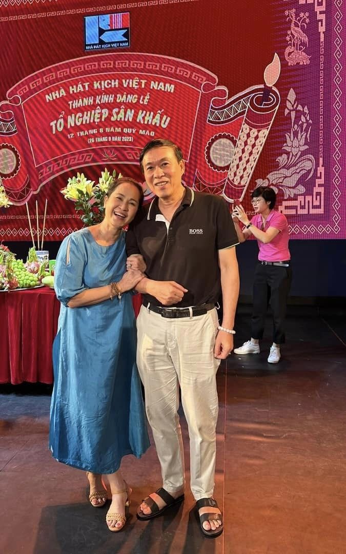 Hôn nhân hơn 30 năm của mẹ chồng bị ghét nhất màn ảnh Việt với NSUT Đỗ Kỷ, từng bị hỏi 'chia tay rồi à?' - ảnh 2
