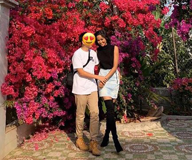 Hoa hậu H'Hen Niê công khai nắm tay một người đàn ông sau hơn nửa năm chia tay bạn trai cũ, đã có tình mới? - ảnh 2