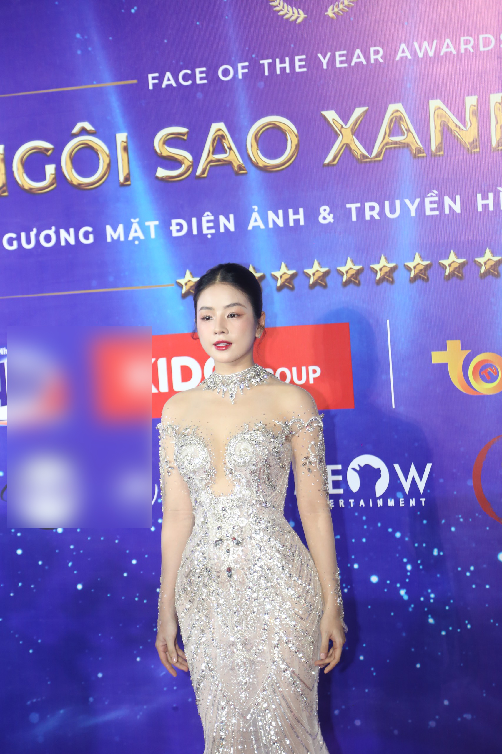 DJ Mie khoe nhan sắc như Hoa hậu, vợ một nam ca sĩ nổi tiếng lộ gương mặt khác lạ trên thảm đỏ - ảnh 3