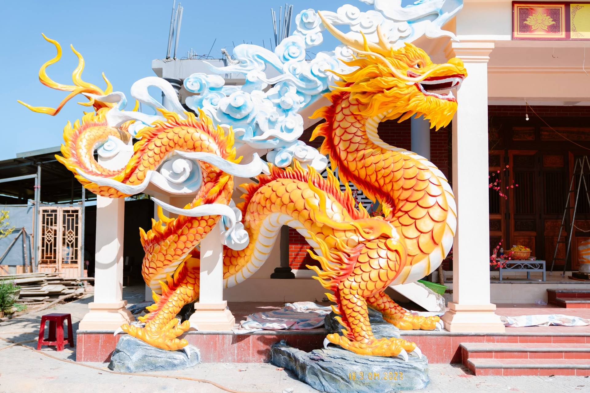 Linh vật Rồng 2024 tại Quảng Trị hoàn thành nhận 'mưa lời khen', danh tính nghệ nhân thực hiện không gây bất ngờ - ảnh 3