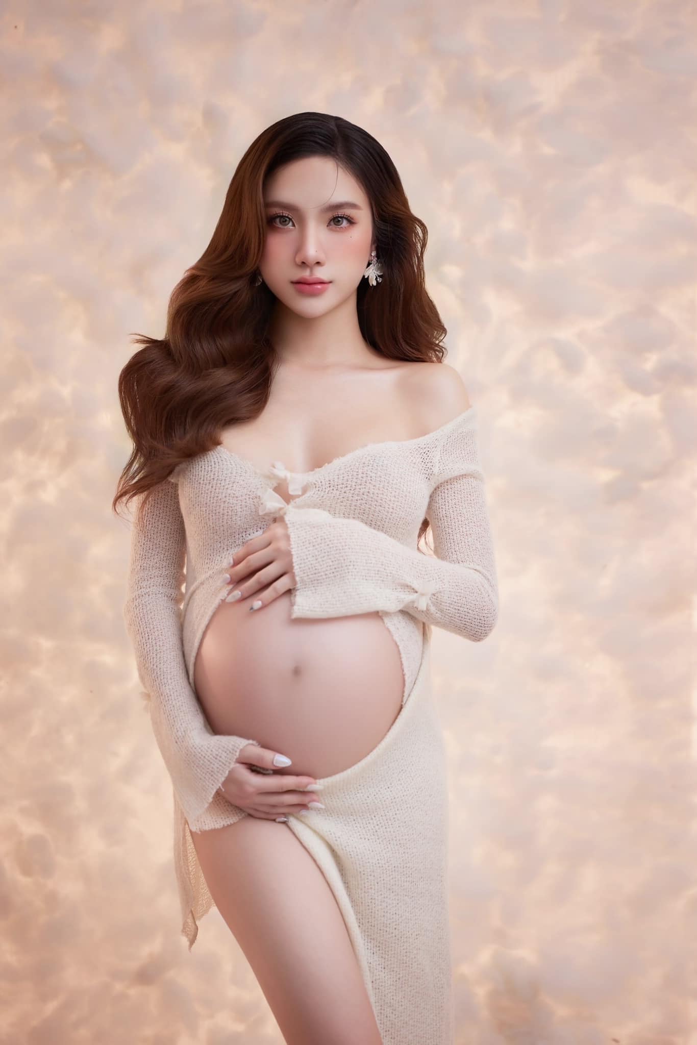 Hotgirl Hạnh Sino thông báo đã sinh đôi con đầu lòng, trầm trồ nhan sắc mẹ bỉm ôm 2 em bé - ảnh 3