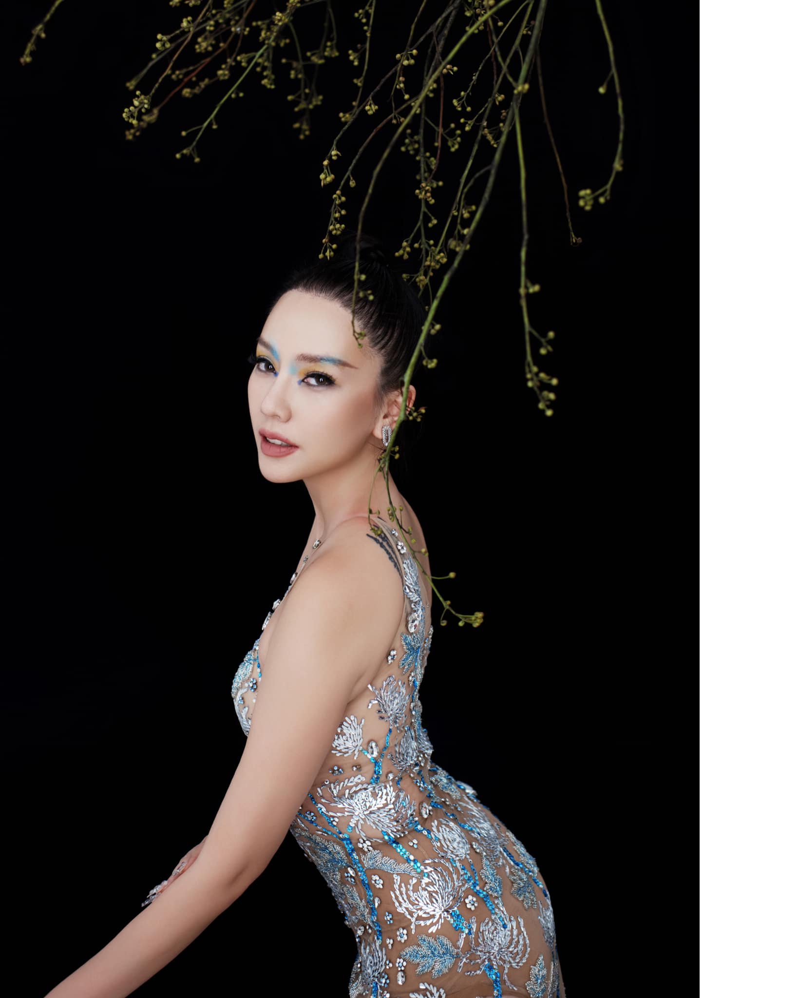 Nữ diễn viên Băng Di khoe vòng eo 'khét lẹt', gián tiếp phủ nhận nghi vấn bầu bí ở tuổi 35 - ảnh 4