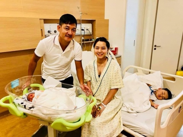 Trước Lucie Nguyễn, diễn viên Hải Băng mang thai con thứ 3 khi mới sinh con thứ 2 được 3 tháng, vết mổ chưa lành - ảnh 2