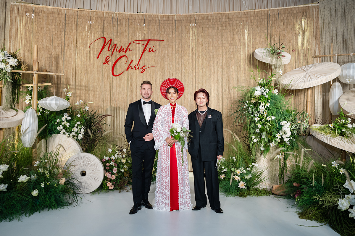Dàn sao Việt diện đồ đen dự đám cưới Minh Tú, cô dâu mặc Áo dài đỏ lấy cảm hứng từ ba mẹ - ảnh 10