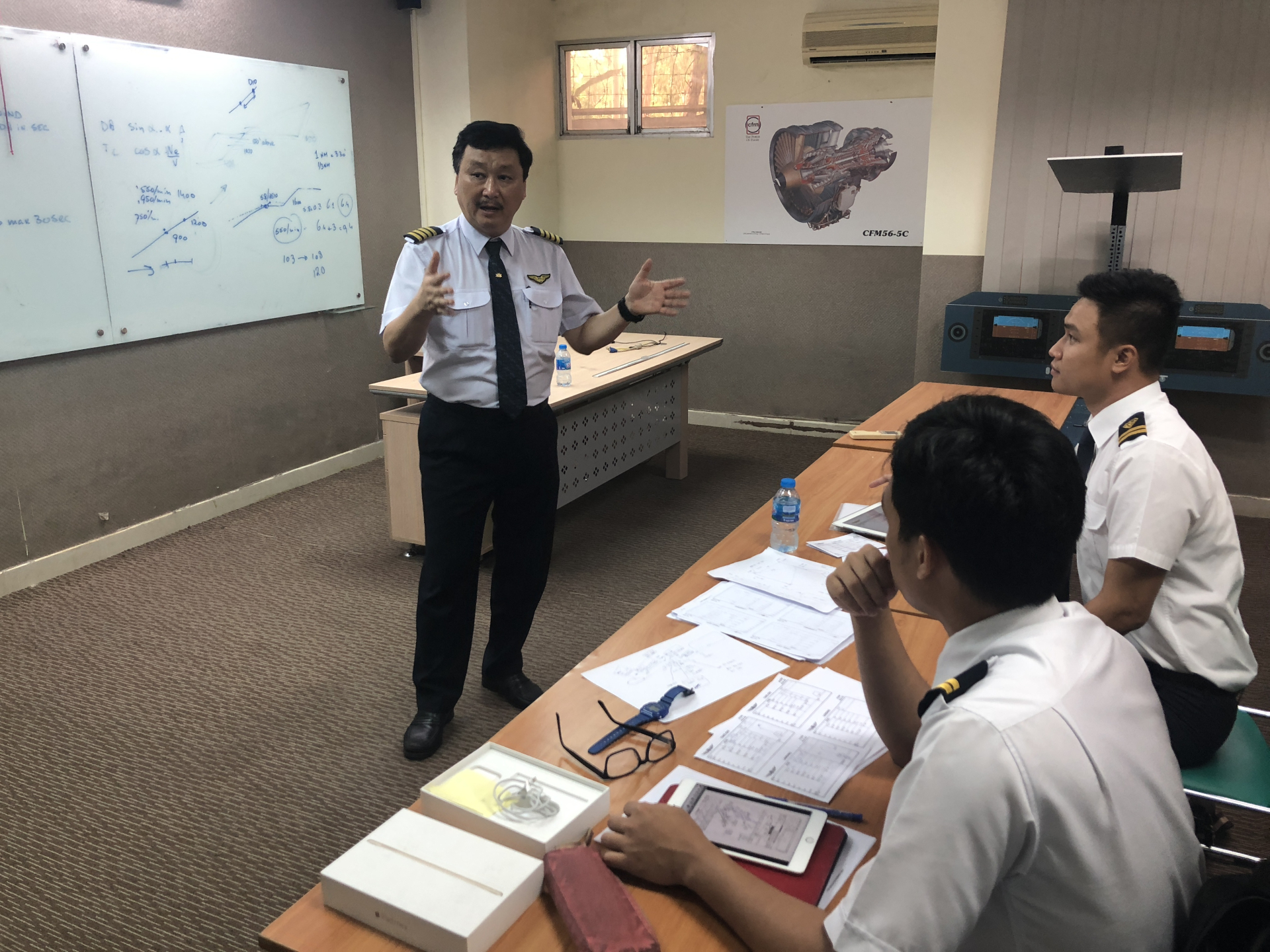 Ngôi trường duy nhất ở Việt Nam đào tạo phi công cơ bản, muốn học phi công phải thi tuyển thế nào? - ảnh 2