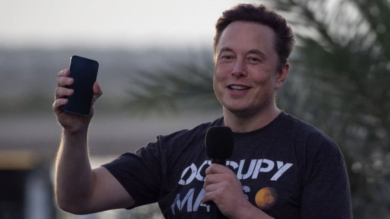 Elon Musk không dùng ốp lưng điện thoại.