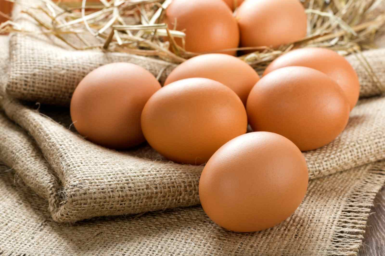 Bảo quản trứng trong ngăn đá tủ lạnh có thể khiến vỏ trứng bị vỡ