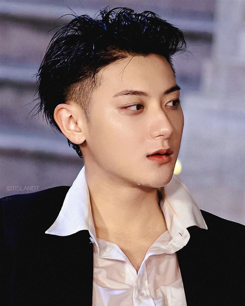 Vị trí thứ 10 của BXH đẹp trai nhất Trung Quốc 2023 thuộc về Hoàng tử Thao - cựu thành viên EXO với 569 phiếu bầu