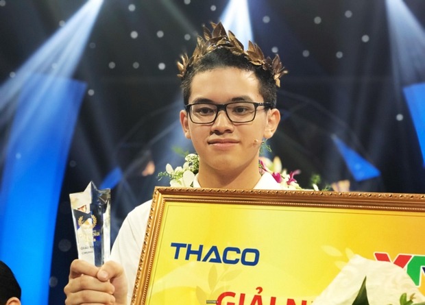 Nguyễn Hoàng Cường - cựu học sinh của trường THPT Hòn Gai (Quảng Ninh) giành ngôi quán quân năm thứ 18
