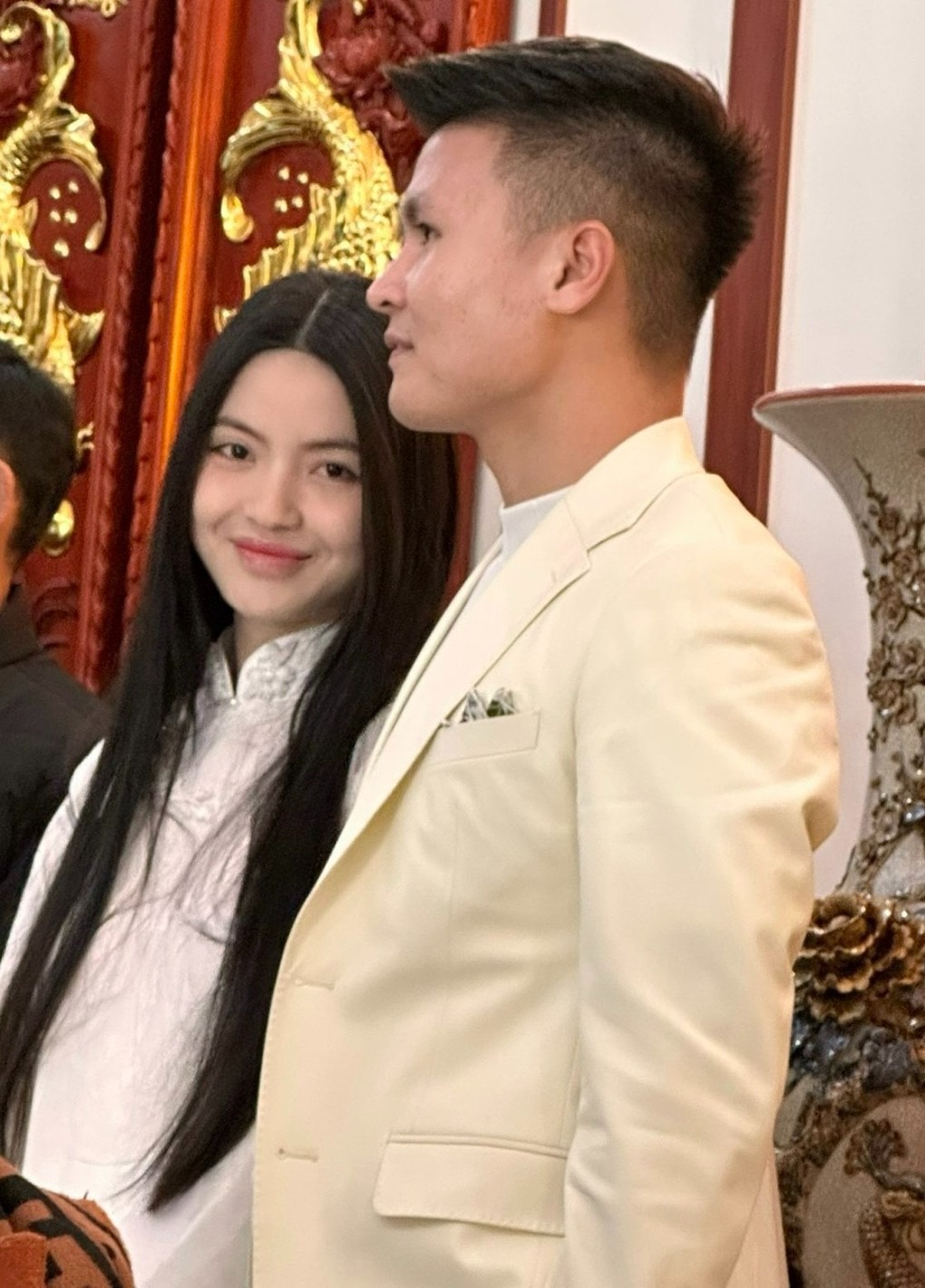 Ngày vui của Quang Hải và bạn gái Chu Thanh Huyền nhận được nhiều sự quan tâm