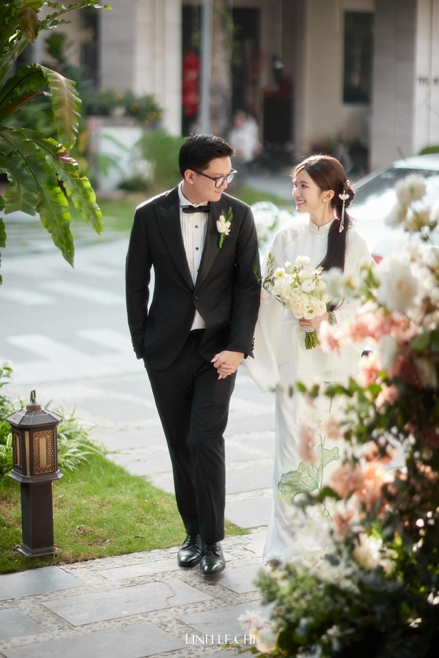 Đám cưới Ngọc Huyền và cháu trai NSƯT Chí Trung: Choáng với cơ ngơi hoành tráng, dàn xe sang đi đón dâu của đàng trai - ảnh 3
