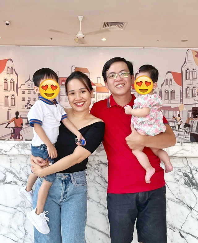 Gia đình nhỏ của Chi và Thanh cùng hai con